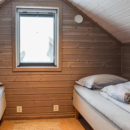Stunning In W/ Sauna And 3 Bedrooms *
