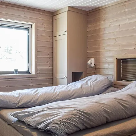 Stunning In W/ Sauna And 3 Bedrooms *